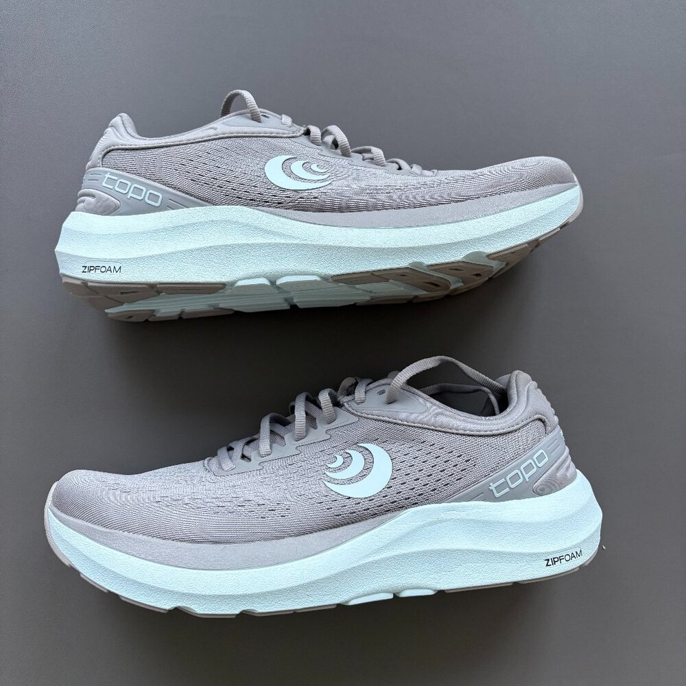 Topo Athletic Women's Phantom 3